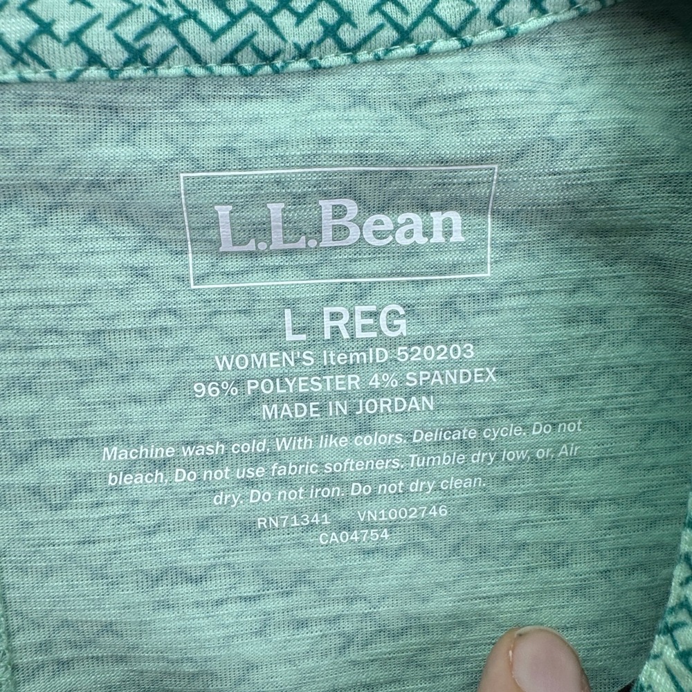 LL Bean Tank Top Womens L Green Geometric Print Sleeveless Split V-Neck Outdoor - Picture 4 of 8
